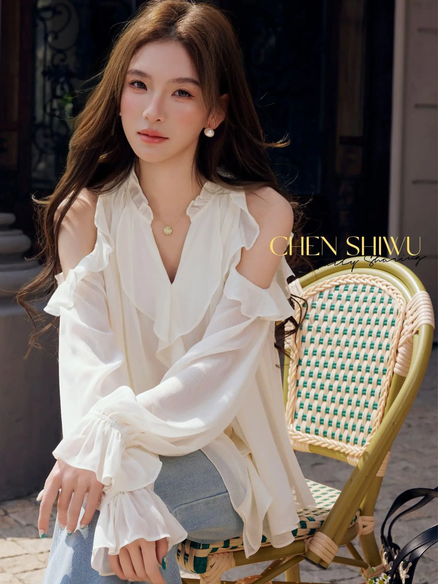 

Chen Shififteen Early Spring Bellflower Rain Two Tone Shoulder Bared V Neck Ruffle Trim Lantern Sleeve Shirt Women's Fashion
