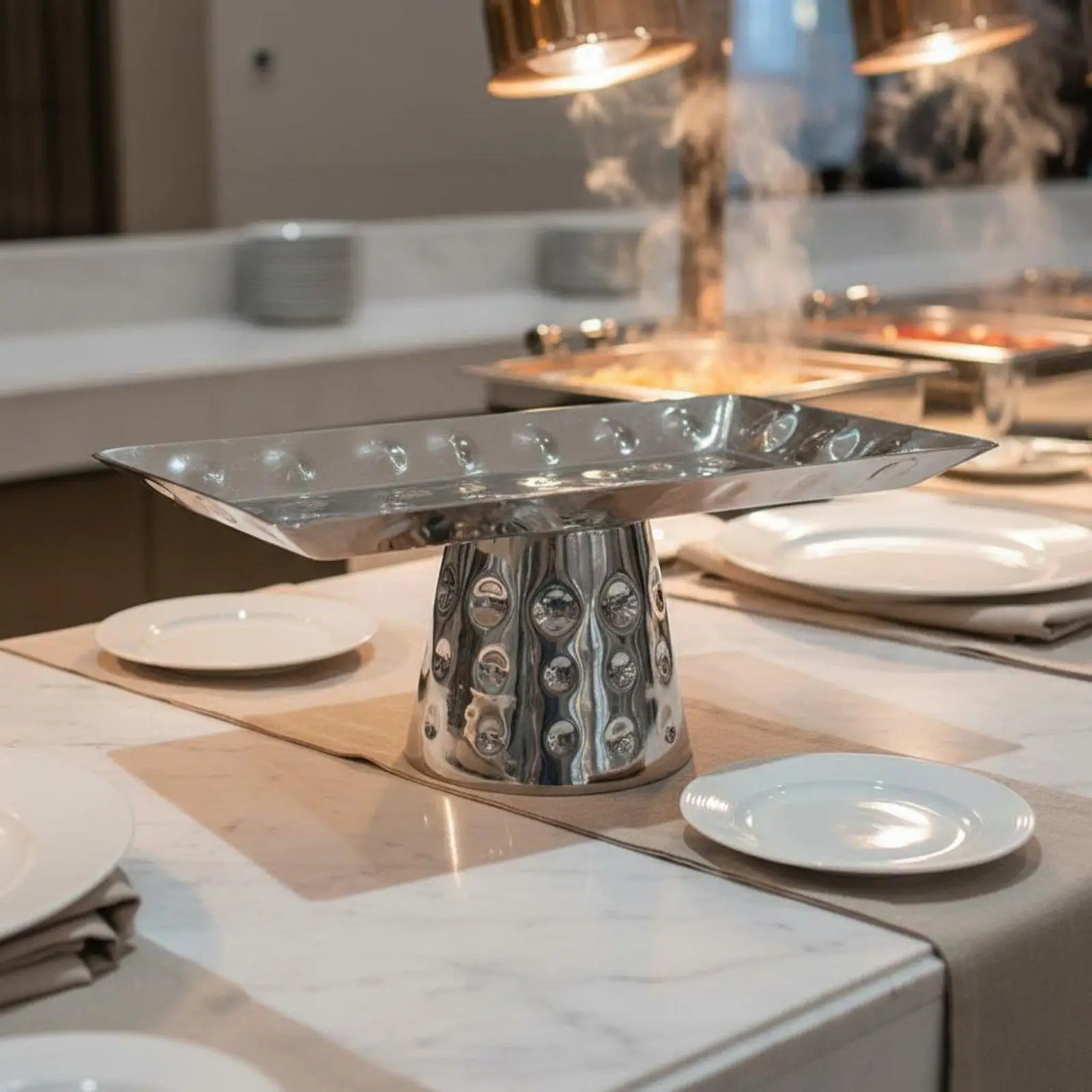 Hammered Steel Pedestal Tray for Fruit Dessert Serving Luxury Decorative Platter for Hotel Buffet Sweet Table Centerpiece