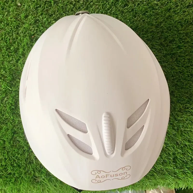 Skiing Helmets Integrally-Molded Professional Adult Snowboard Helmet Men Women Ski/Skateboard Outdoors Winter Sports Helmets