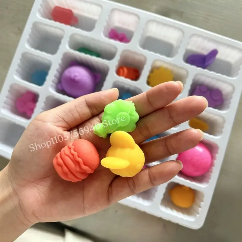 2026 Hot NeeDoh Advent Calendar Gift for Children 24 Day 3D PVC Dolls Countdown Christmas 2026 New Year Surprise Gifts