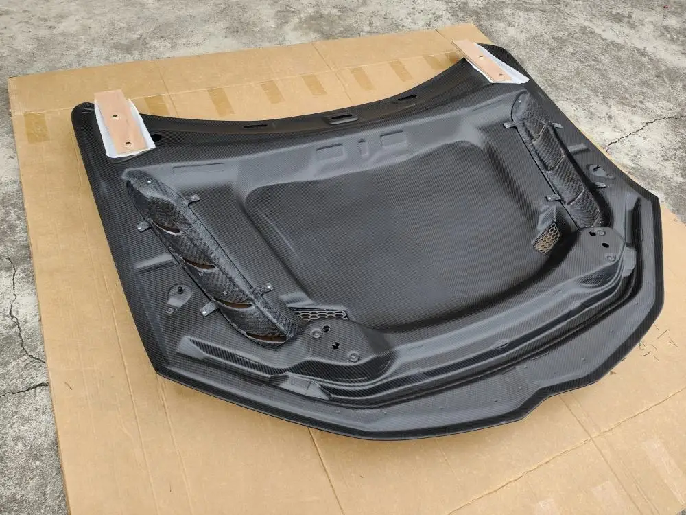 

Для Lamborghini URUS III-Gen 2023 + сухая углеродное волокно, автоматическая система кузова, капот двигателя, передний капот, обновление