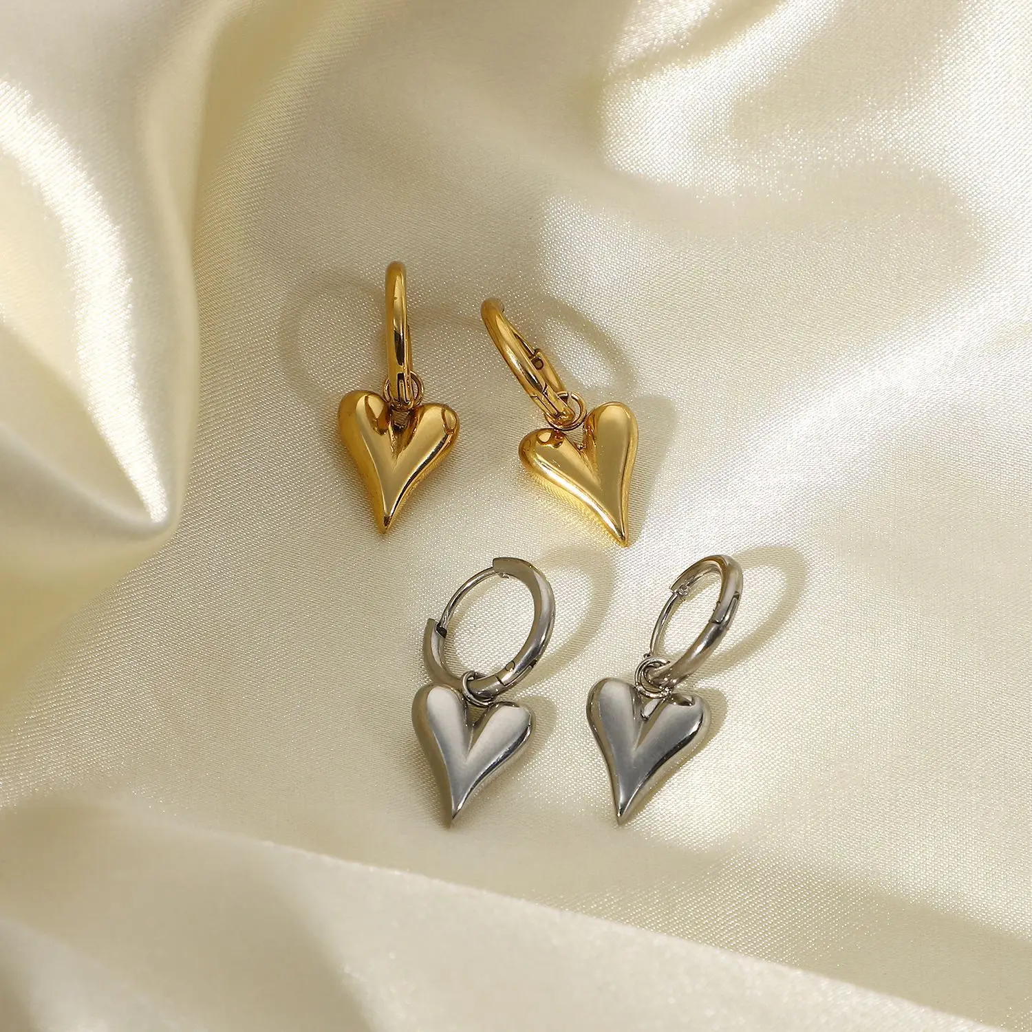 Ramos-pendientes de aro elegantes de acero inoxidable con forma de corazón para mujer, joyería de moda sin deslustre, Color dorado