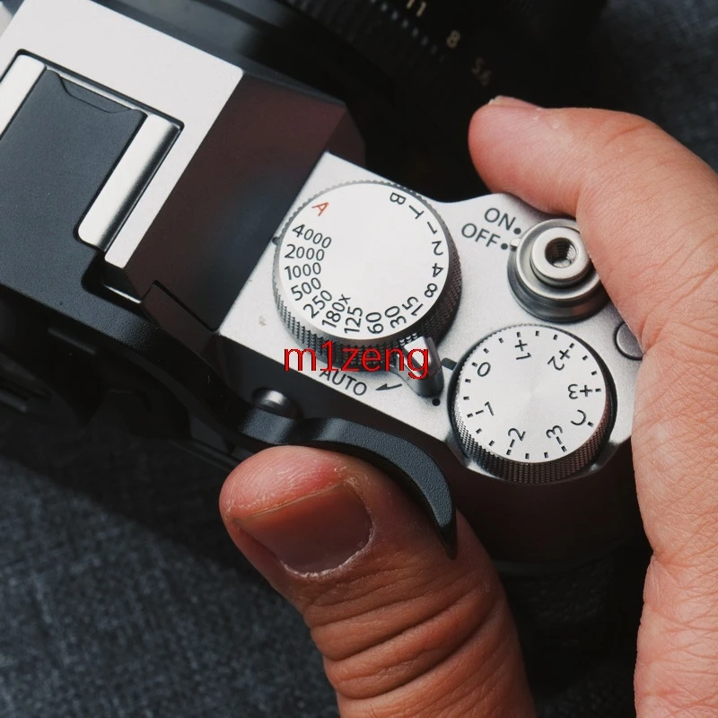 

XT50 metel Thumb Up hot shoe hand Grip Hotshoe bracket adapter cover rest for Fujifilm X-T50 Camera hotshoe