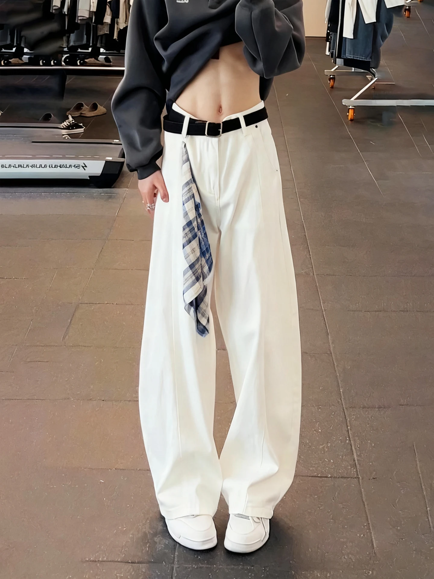 

American High Street Knife Wide Leg Straight Cut Men's Jeans Removable Scarf Bow Tie Pants mid Waist Zipper Closure