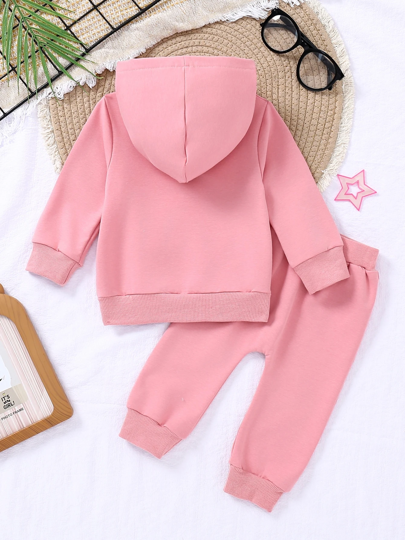 2pcs Infant Hand In Hand Printed Hoodie Long Sleeve Top And Pants Set For Baby Boys And Girls Comfortable And Breathable