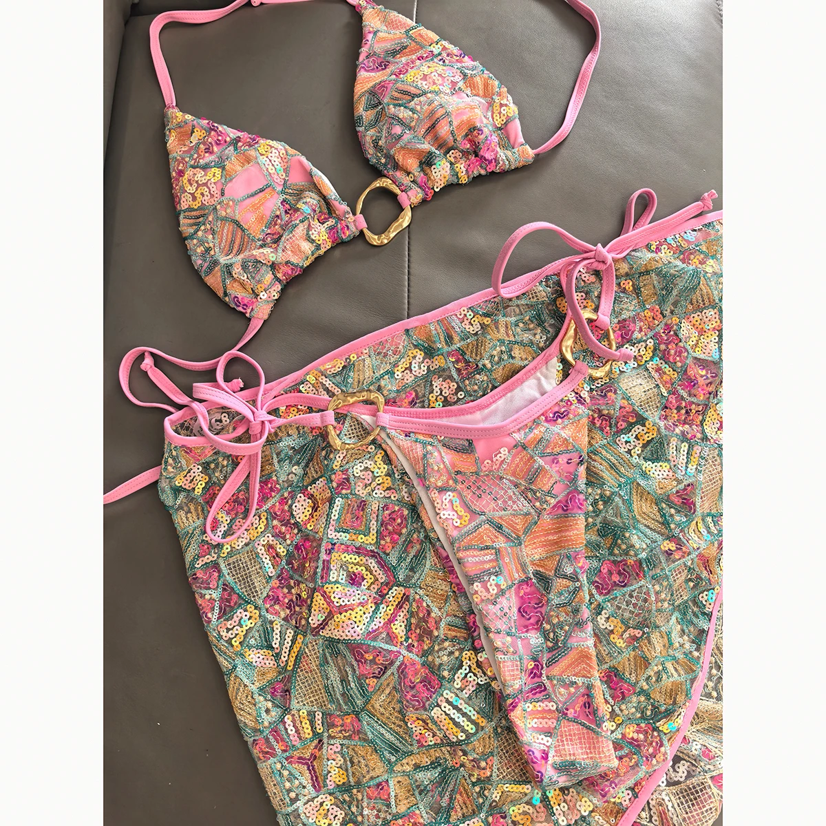 3-teiliger glänzender Bikini 2025, sexy Damen-Badeanzug, Bademode, weiblicher Bikini-Set, Sarong, Strandmode, Badeanzug, Badeanzug, Überzüge