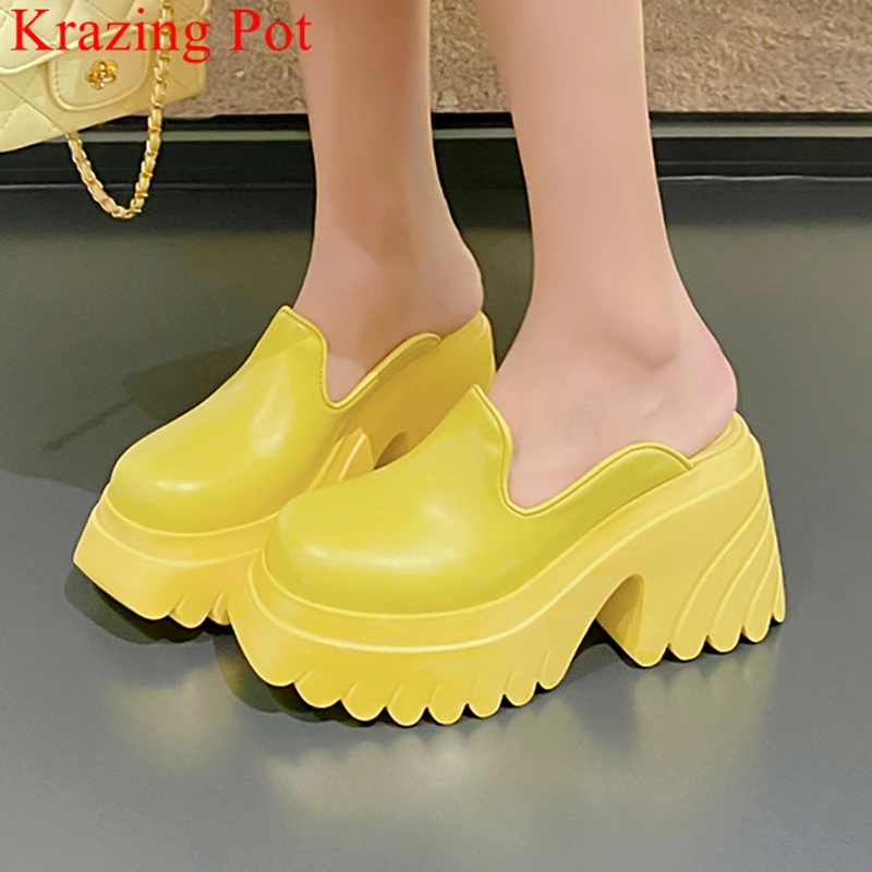 

Krazing Pot Colorful Cow Leather Round Toe Thick Bottom Slides Slip On Increasing Mules Slingbacks Casual Women Outside Slippers