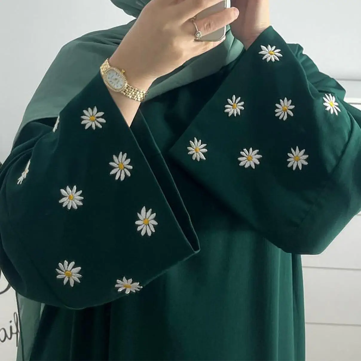 

Мужской длинный халат Ele Embroidered Daisy LR802 с вышивкой, осенний сезон, длинный рукав, халат Ele с узором «Маргаритка»
