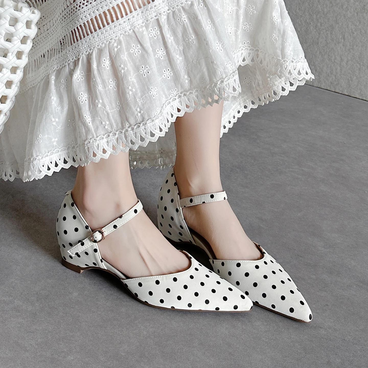 

Genuine Leather Pointed Toe Women High Heels Retro Wedges Polka Dot women's sandals New Summer Women Shoes