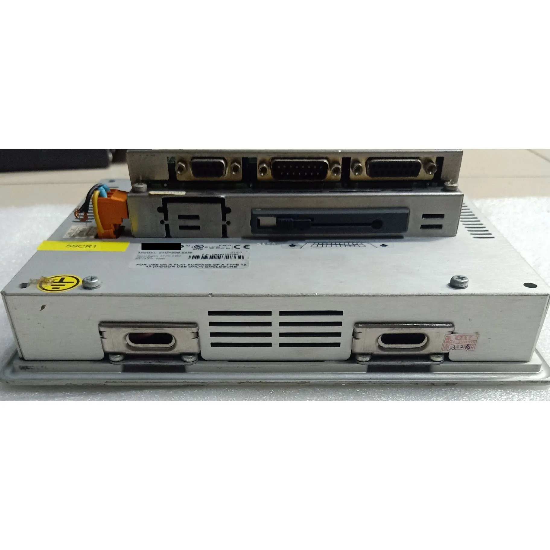 ETOP20B-0045 touchscreen