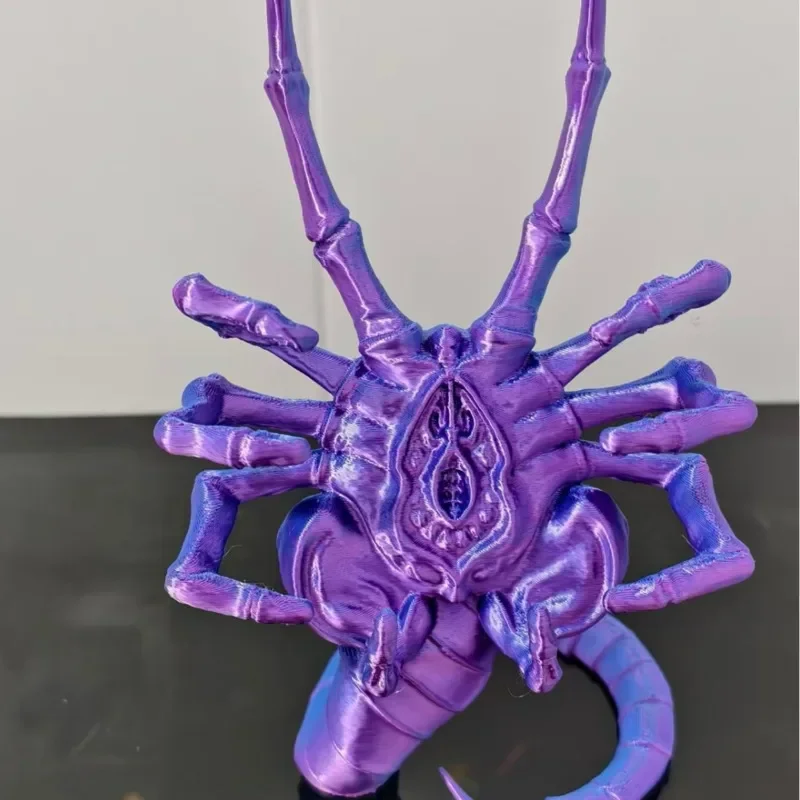 3D Printed Alien Facehugger Holder Ornament Creative Desktop Stand Decoration Collectible Model for Sci Fi Fans Home Decor Gift