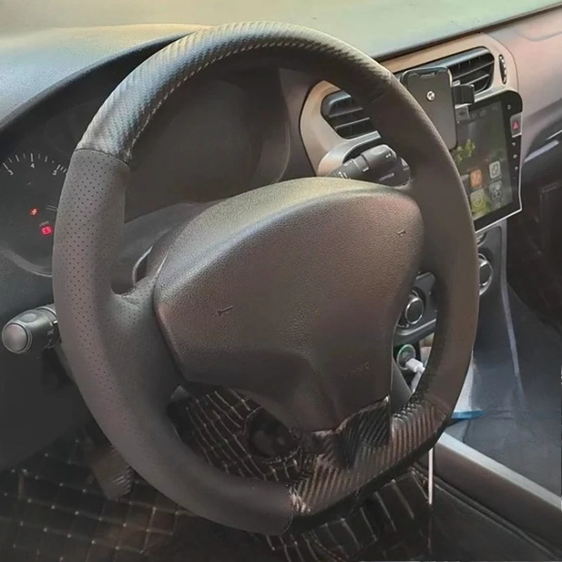 

Для Citroen Elysee C-Elysee 2014, новый Elysee Peugeot 301, прошитый вручную нескользящий чехол из углеродного волокна, кожаный чехол на руль автомобиля