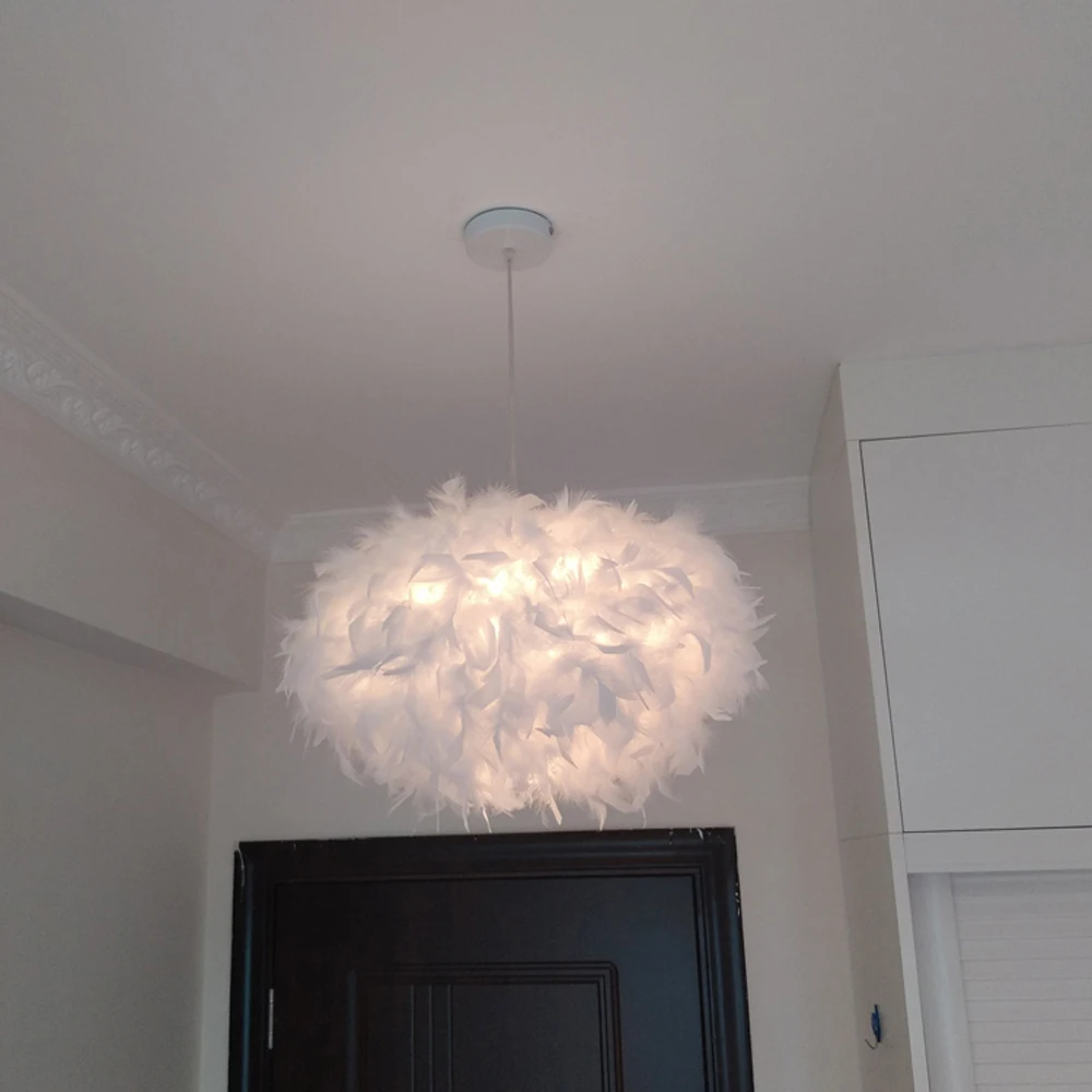 Lámpara colgante de plumas mullidas, candelabro moderno E27, accesorio de iluminación de hadas para dormitorio