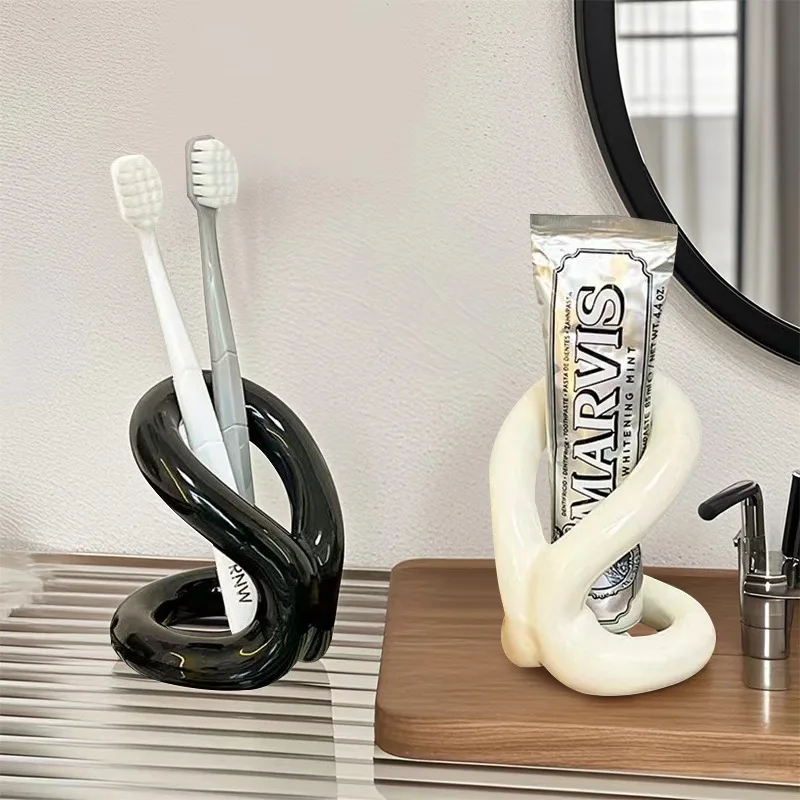 Creative Ins Ceramic Premium Feeling Cream Wind Desktop Pen Holder Makeup Brush Dresser Shelf Storage Cylinder Ornament