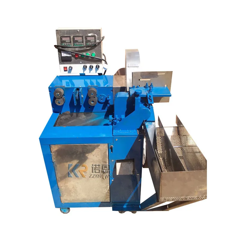 เครื่องทําเทียนวันเกิดงานปาร์ตี้อุตสาหกรรม เครื่องทําเทียนเกลียว เทียนอัตโนมัติ Velas Wax Maker สายการผลิต