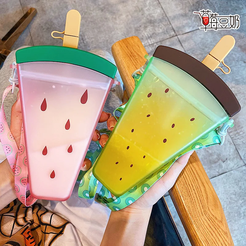 

Cute Girl Heart Slanted Water Cup Fruit Popsicle Children's Portable Korean Version Plastic Cup