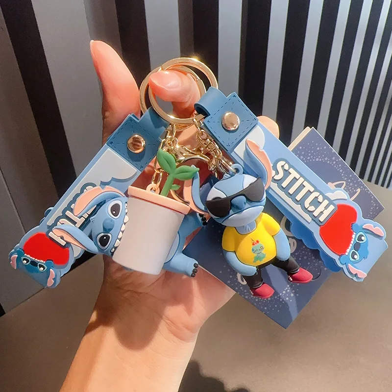 Porte-clés en Pvc pour Couple, figurines d'anime, breloque de poupée, pendentif de sac, accessoires d'ornements, cadeaux de noël