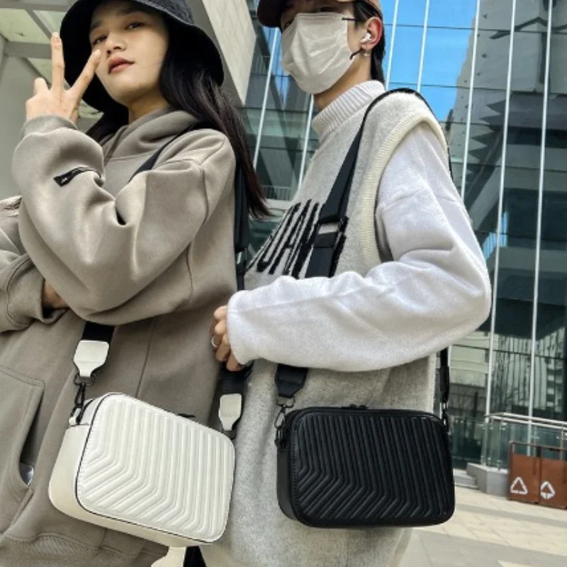 New Couple Style PU High Quality Men\'s Shoulder Bag 2024 Fashion Design Wide Shoulder Strap Casual Trend Crossbody Bag 여자 가방