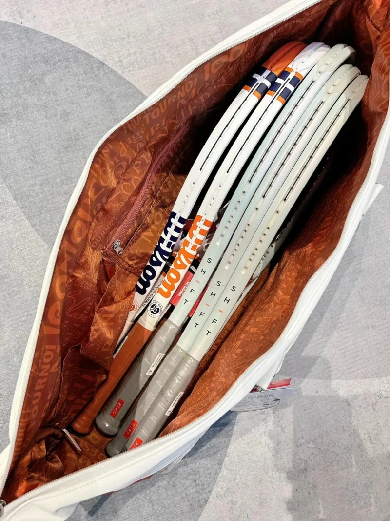 Сумка для теннисных ракеток Wilson Super Tour Большая вместительная теннисная спортивная сумка вмещает 5 теннисных ракеток с независимым внутренним карманом