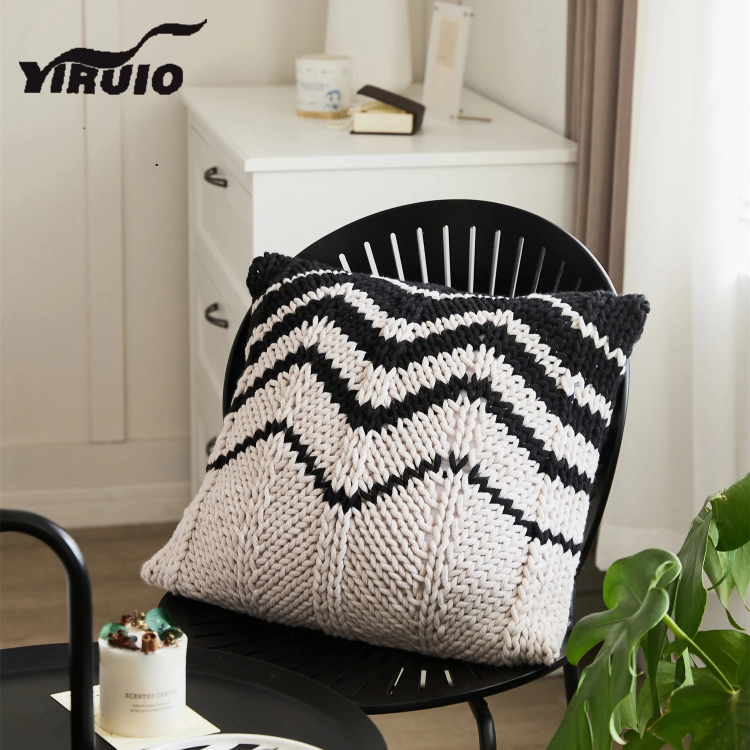 

YIRUIO Luxury Hand Crochet Throw Pillow Soft Fluffy Iceland Yarn Chunky Knit Wave Stripe Design Seat Bcak Cushion For Sofa Chair