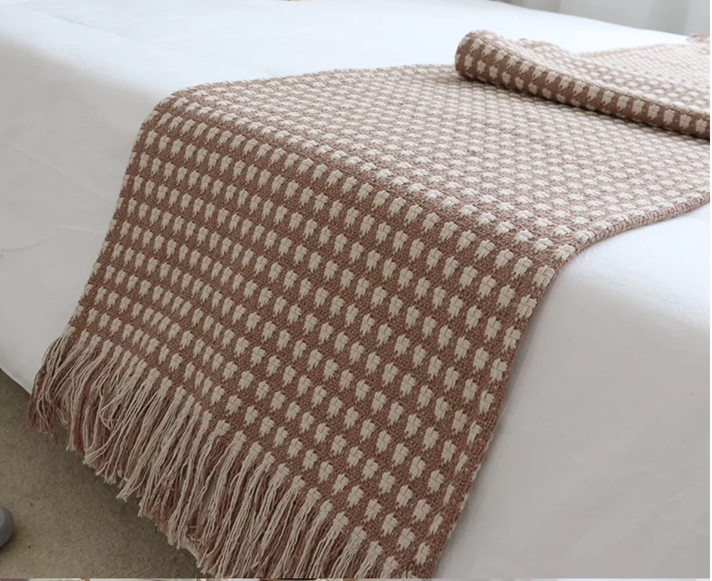 European Minimalist Geometric polyester Jacquard Runner Mat  Bed Tail Towel for Home stays and Hotels