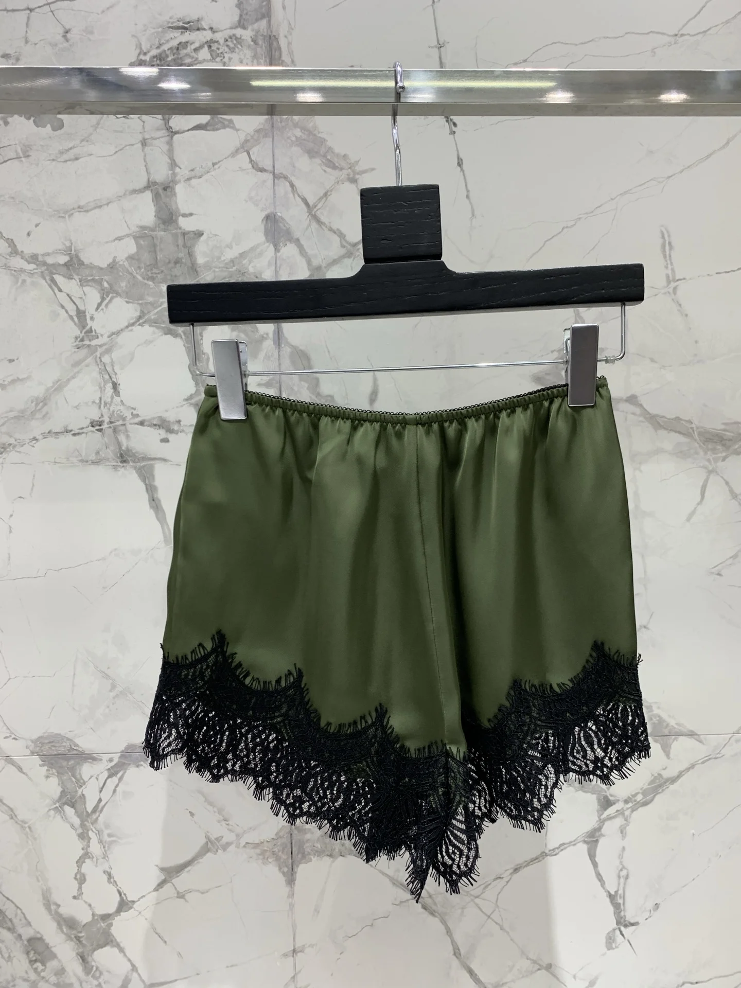 

Casual Lace Splice Hem Loose Slimming Elastic Waist Design Short Pants Women's Fashionable All-Match Summer Polyester Fiber