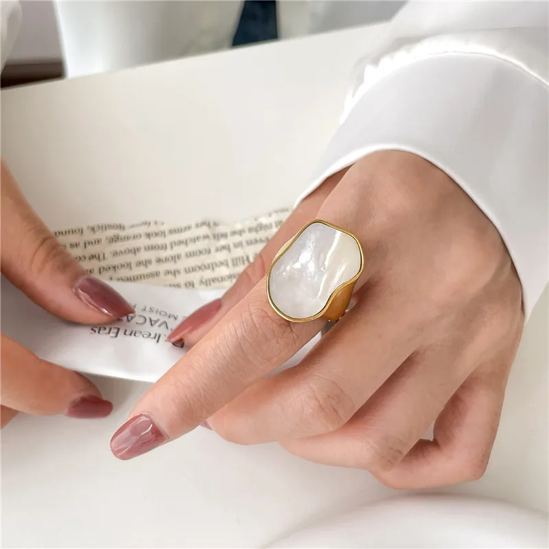 Punk Pearl Big Shell Geometric Ring Women Stainless Steel Plated 18k Creative Charm Beach Party Jewelry Accessories