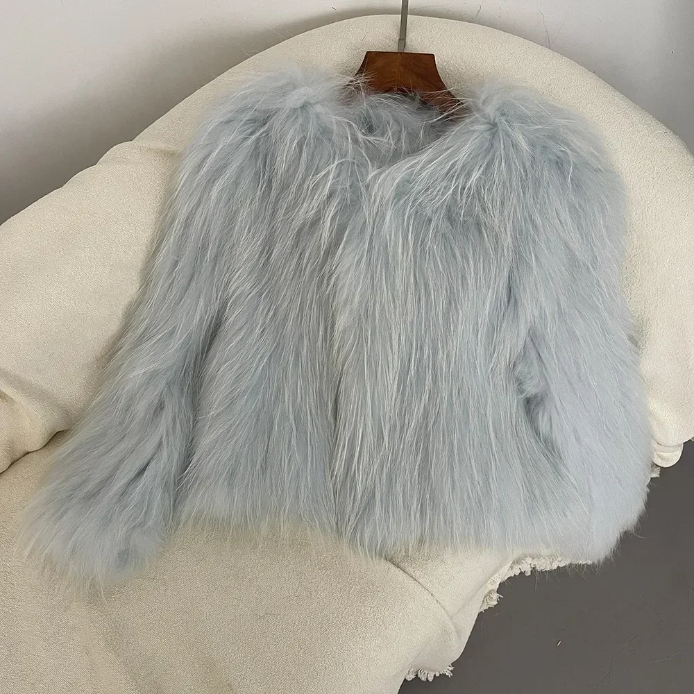 سترة جديدة لخريف وشتاء 2024 من فراء الراكون الطبيعي على الوجهين سترة سميكة منسوجة من الفرو للنساء سترة من الفرو الدافئ للتنقل اليومي