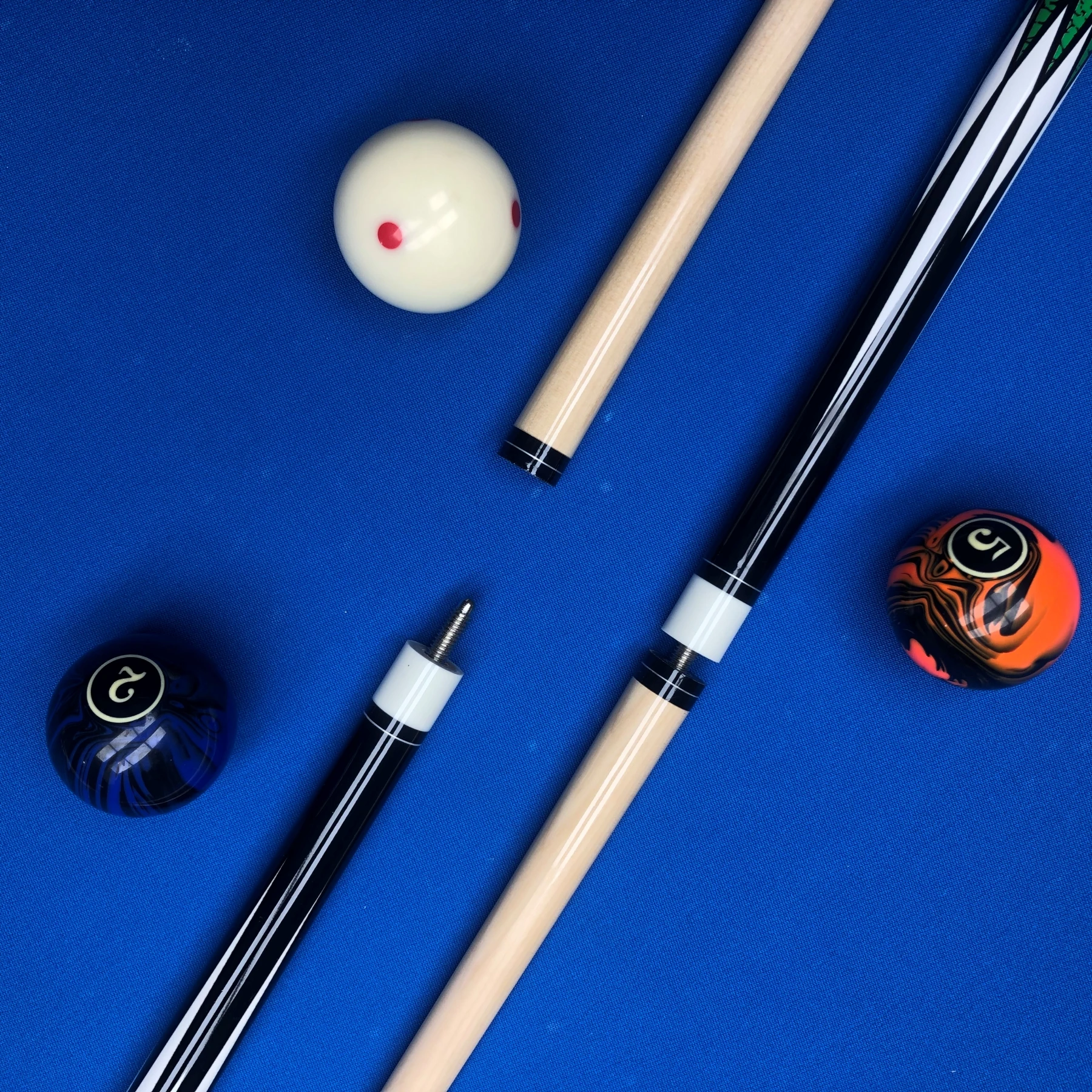 High-Performance 9-Ball Pool Cue: 12.5mm Maple Shaft & Quick-Release Joint | Exquisite Pattern