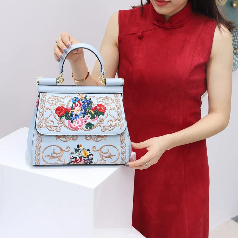 

Brand Luxury Women's Embroidered Handbag Chinese Style Design Women's Crossbody Bag Shoulder Bag Exquisite Elegant Mother's Gift
