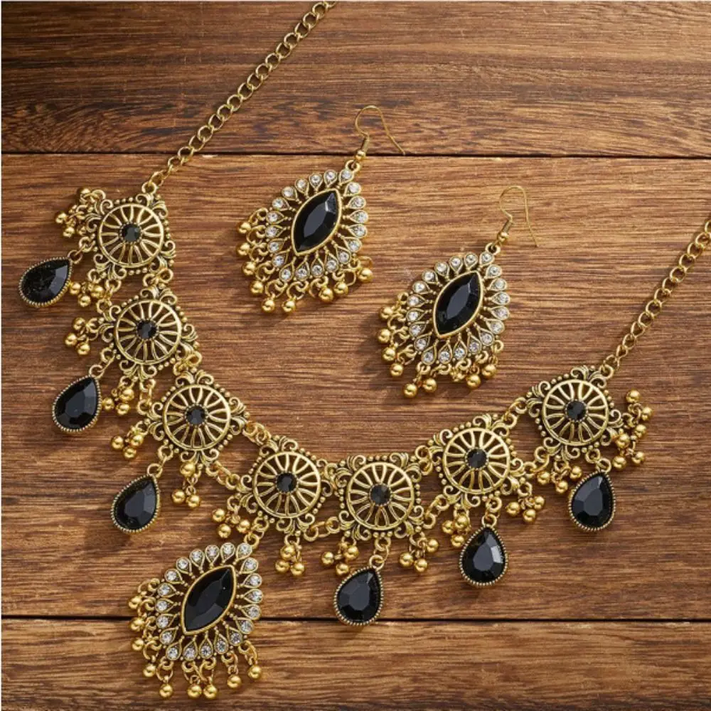 

Water Drop Pendant Hollowed-out Tassel Jewelry Set Hollowed Out Ethnic Style Necklace Earrings Set Rhinestone Inlaid