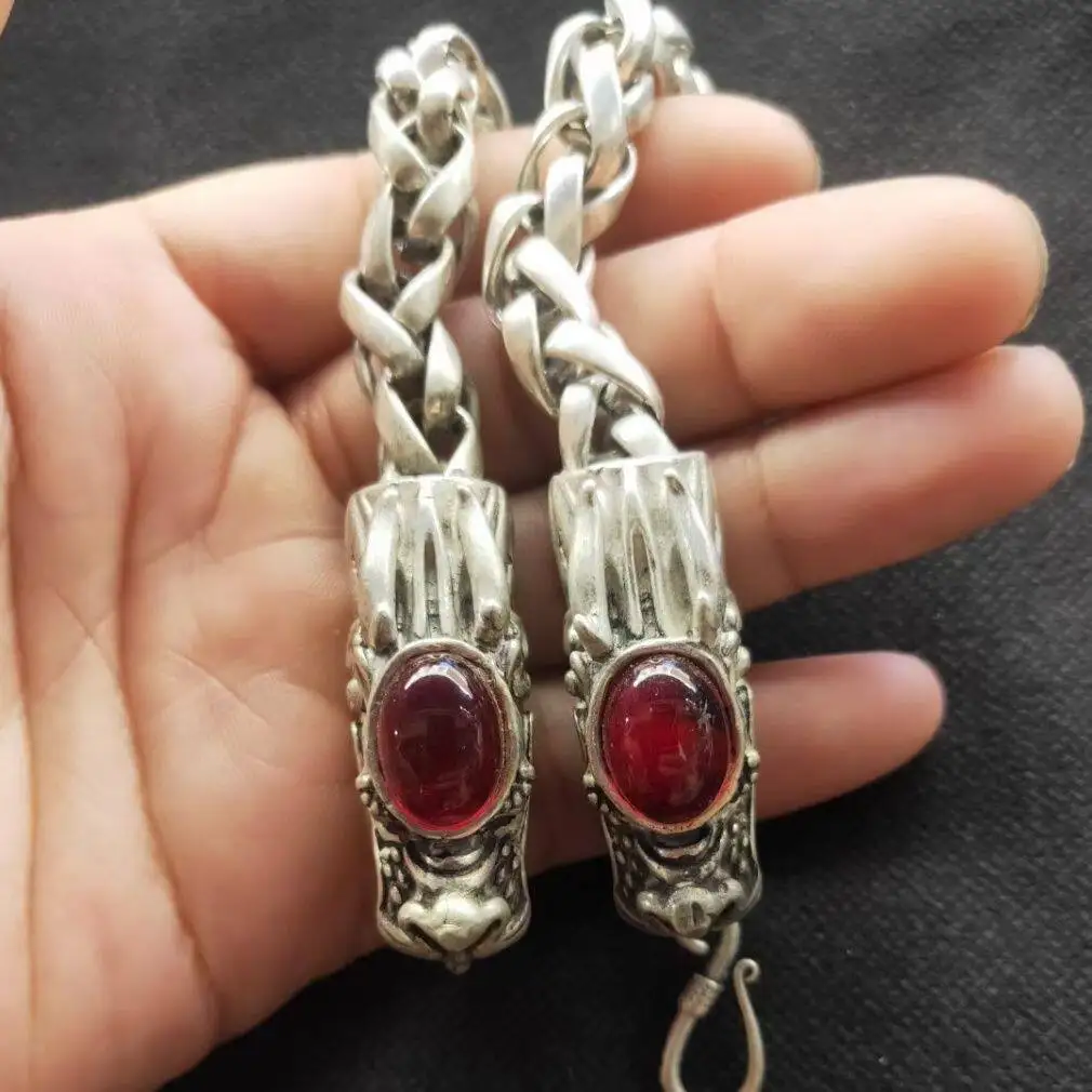 

Tibetan silver dragon head necklace inlaid with jade, handmade and fashionable exquisite bracelet to wear as a gift family