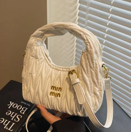 

26 Winter Fashion Chic Solid Color Crossbody Bag Famous Designer Crafted Leather Handbag with Textured Finish & Adjustable Strap