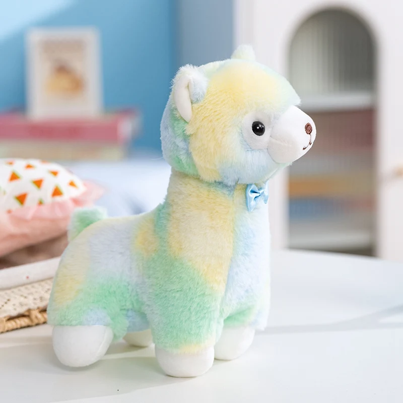 Nouveau jouet en peluche d'alpaga coloré, poupée en peluche d'alpaga de dessin animé, belle Figurine en peluche d'alpaga douce, cadeau d'anniversaire et de noël