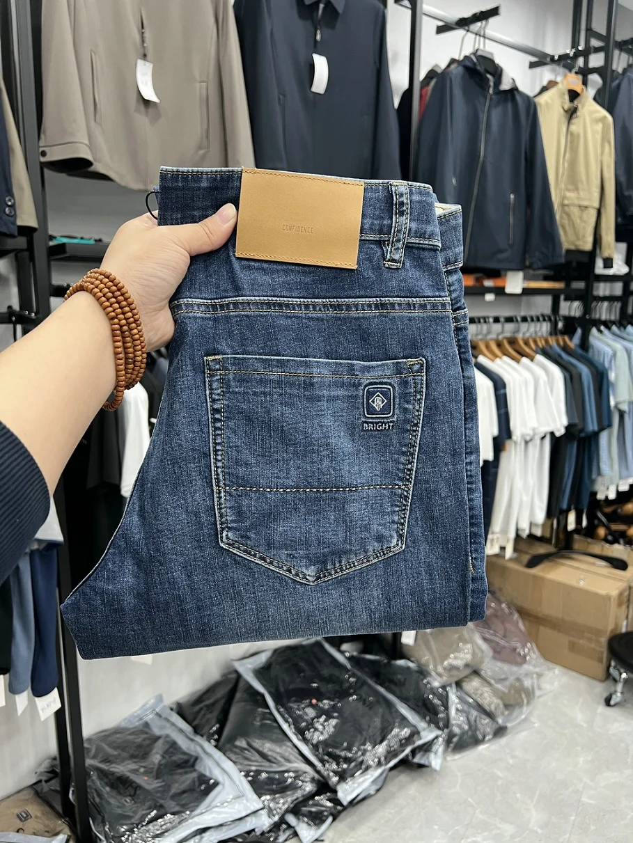 

Spring New Men's Straight Leg Jeans Soft Skin-friendly Breathable Cotton Polyester Blend Waed out Simple Long Pants