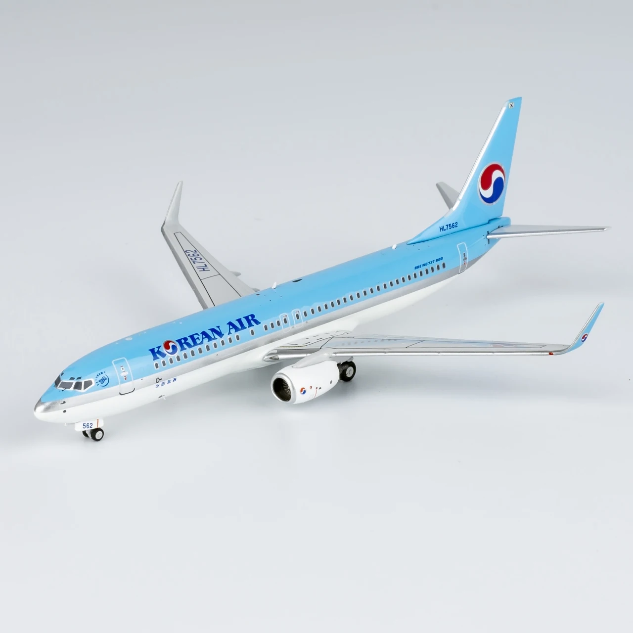 58212 Alloy Collectible Plane Gift NG Model 1:400 Korean Air "Skyteam" Boeing B737-800 Diecast Aircraft Jet Model HL7562