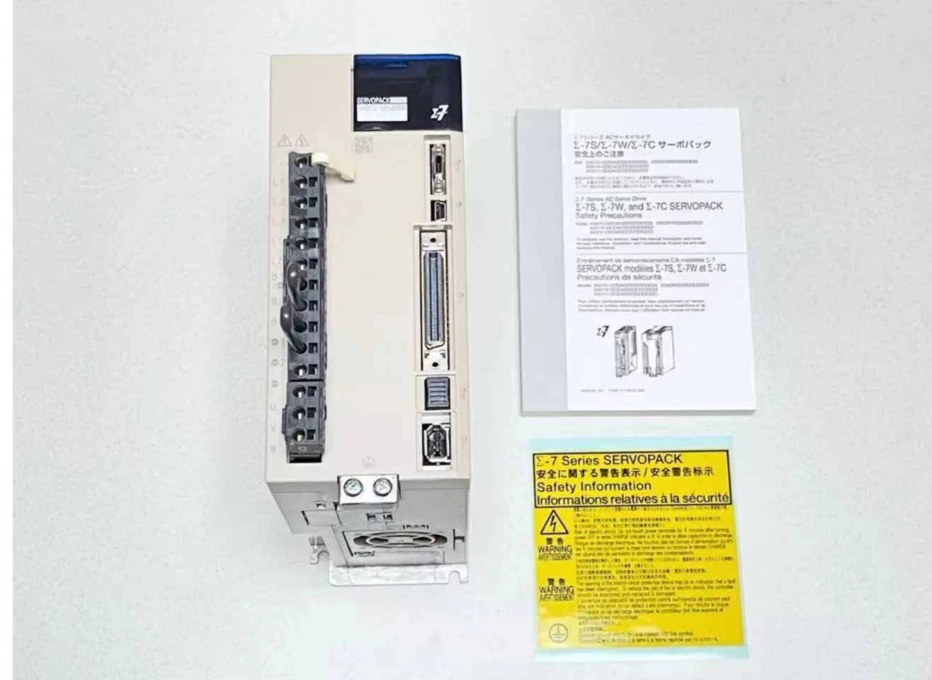 

New SGD7S-5R5A00A Servopack Servo Driver SGD7S5R5A00A