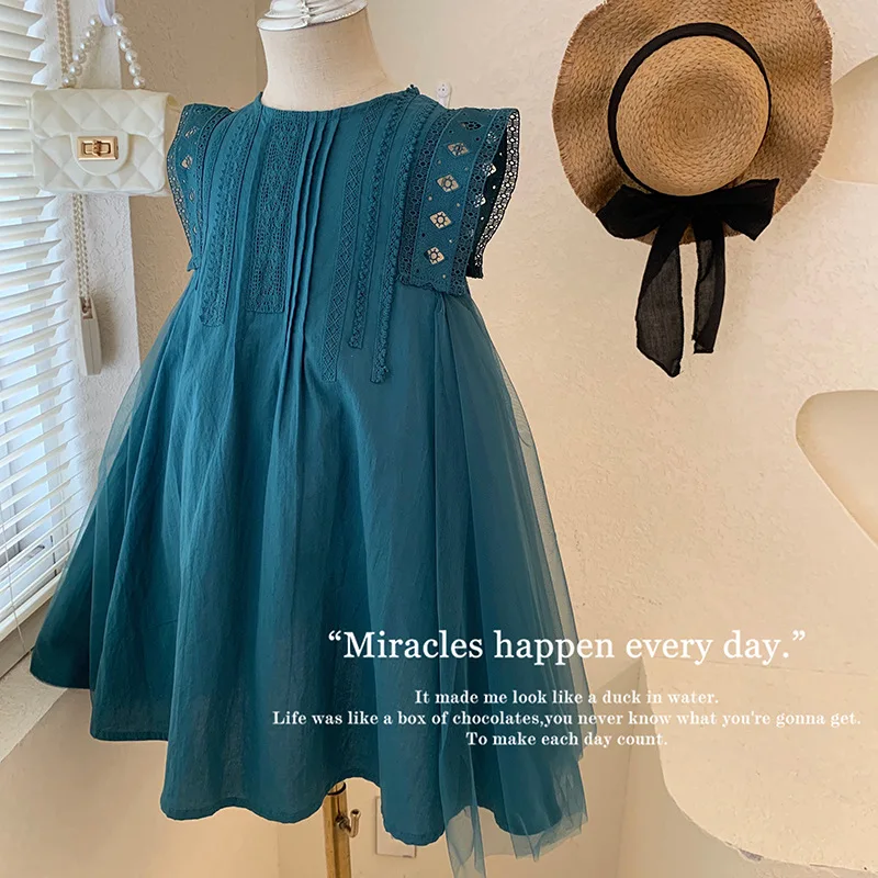 

2025 Girls Summer Turquoise Mesh Splicing Large Skirt Sleeveless Lace Vest Dress Princess Dress
