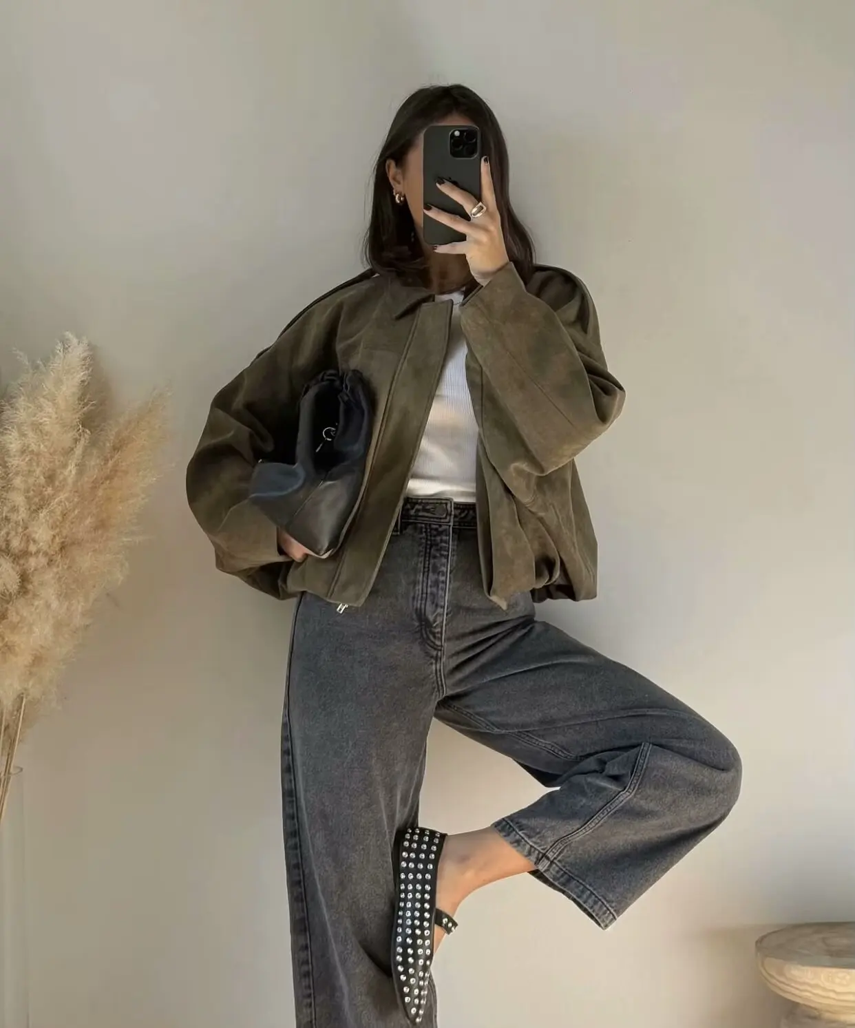 

Новое осеннее поступление, женское байкерское пальто из искусственной замши с отложным воротником «летучая мышь» в стиле пилота, свободный крой из полиэстера