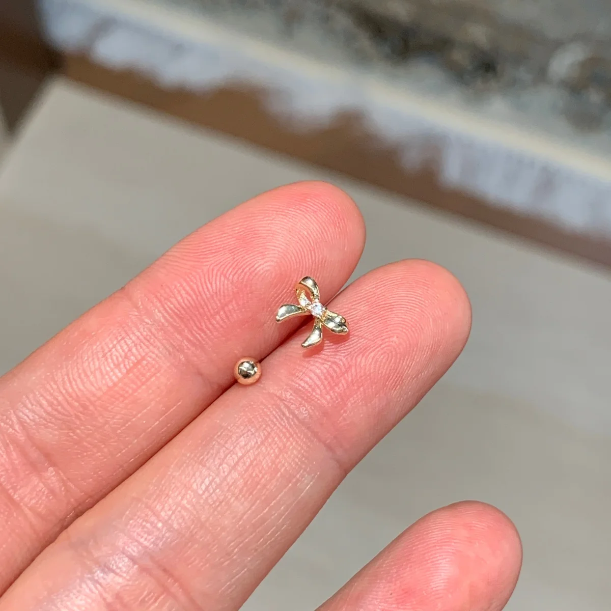1-piece set of light luxury retro style butterfly bow C-shaped puncture nose nail women's screw buckle nose ring
