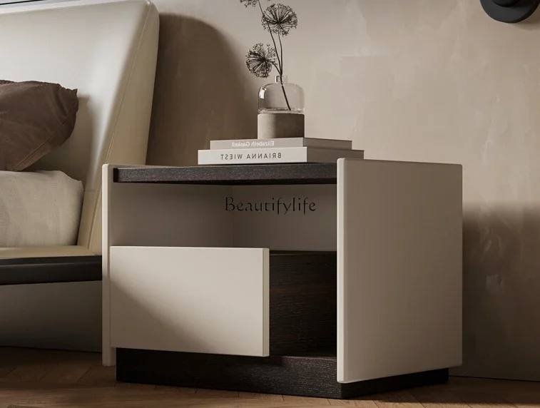 

Italian minimalist bedside table, high-end bedroom, modern minimalist square locker