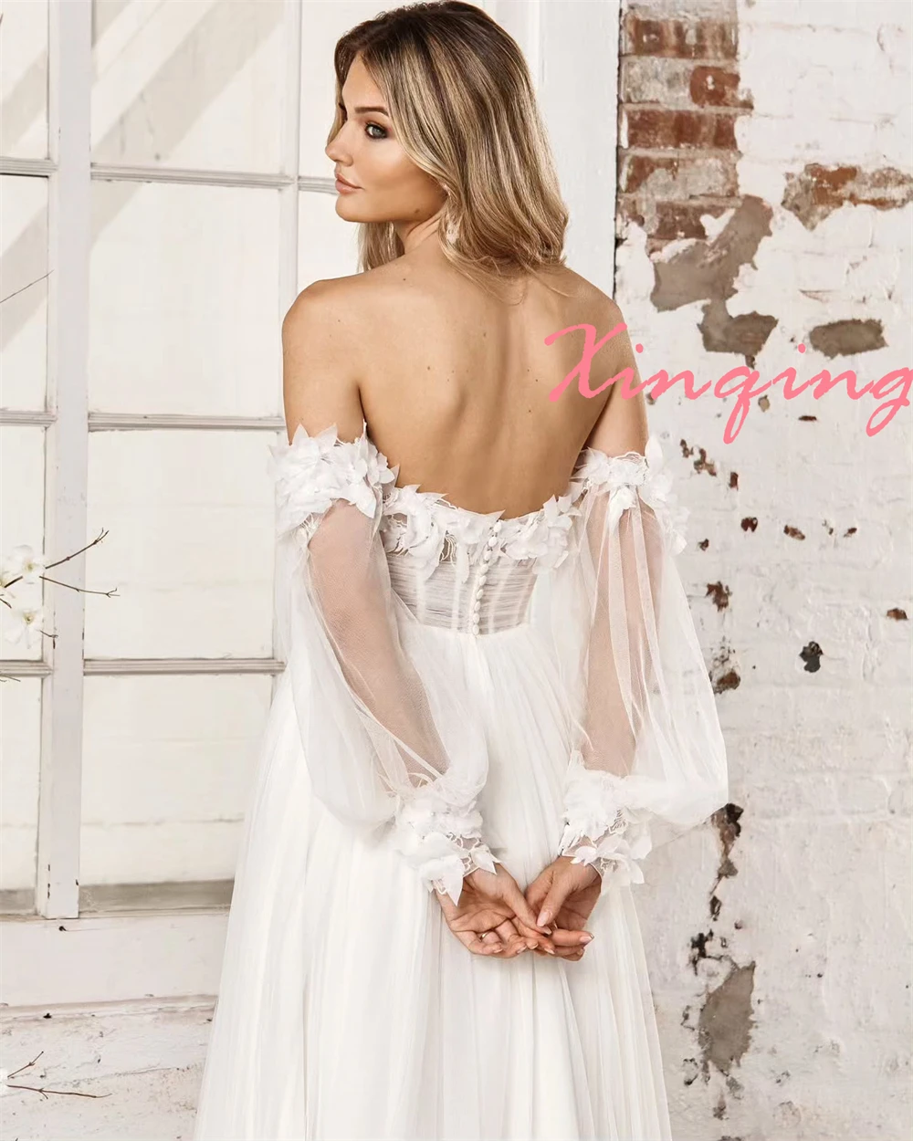 Customized 2025 Fashion Tulle Wedding Dresses Dreamy Strapless Detachable Sleeve Wedding Dresses Buttons Back Wedding Guest