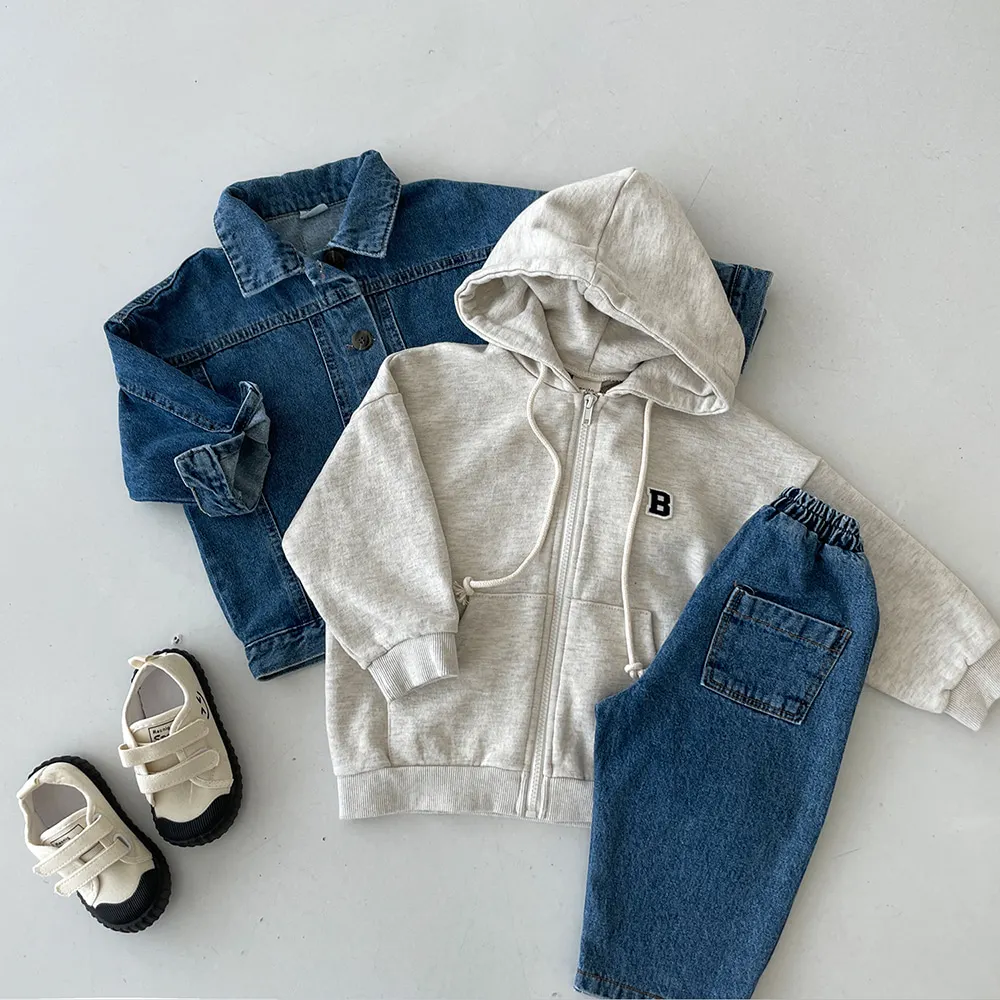 New Children Sweater Baby Boys Girls Spring And Autumn Zipper Hooded Sweater Fashion Kids Letter Cardigan Windbreaker Outerwear