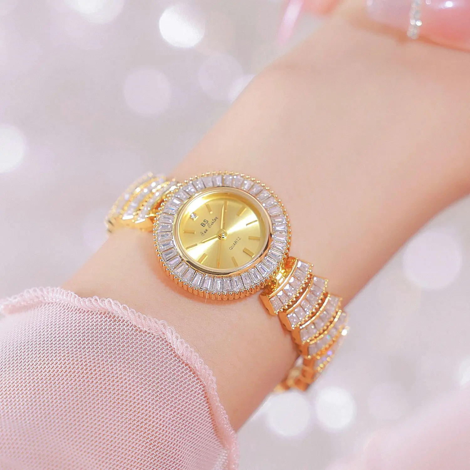 UTHAI Women Watch Light Luxury Brand Female Bracelet Exquisite Mermaid Full Diamond Waterproof Ladies Fashion Quartz Clock Watch