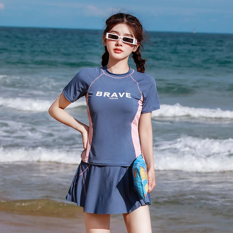 

Женский купальник из двух предметов, женские спортивные костюмы, тонкий модный консервативный купальник с маленькой грудью, горячая весенняя юбка для молодых девушек