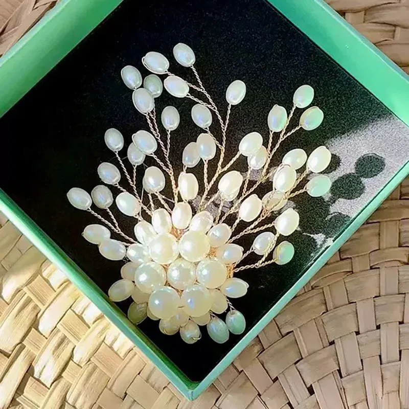 Luxury Hand Knitting Pearl Brooches for Women 2026 New Elegant Pearl Brooch Clothing Decoration Party Gifts Jewelry Accessories