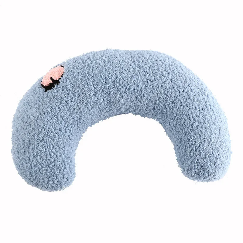 

New teddy fleece pet half moon u-shaped pillow cat pillow tread milk deep sleep U-shaped pillow