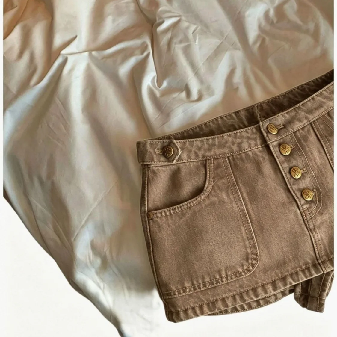 2026 New Coffee Denim Short Skirt Women's High Waist Anti-light Spice Girl Button Mini Cargo Skirts