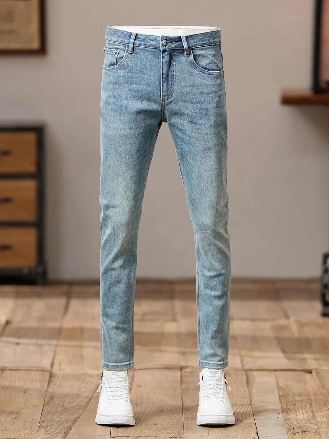 

Light Wash Slim Fit Men's Jeans Elastic Casual Pants Korean Style Versatile Cotton Stretch Denim mid Waist Zipper Closure