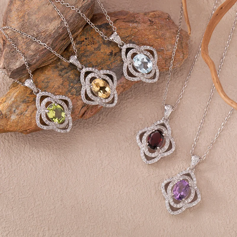 

Four-leaf Live New Colorful Gem Pendant Natural Yellow Crystal Amethyst Topaz Necklace for Womens925Entire sterling silver